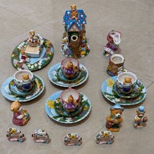 1996 Vintages Colorful Bear-Themed Tea Set 25 pieces . New without box